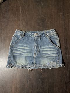 (Category: ) located in . Submitted by fash10n_dive (Listing ID 1450831574, Image 1). Description: .