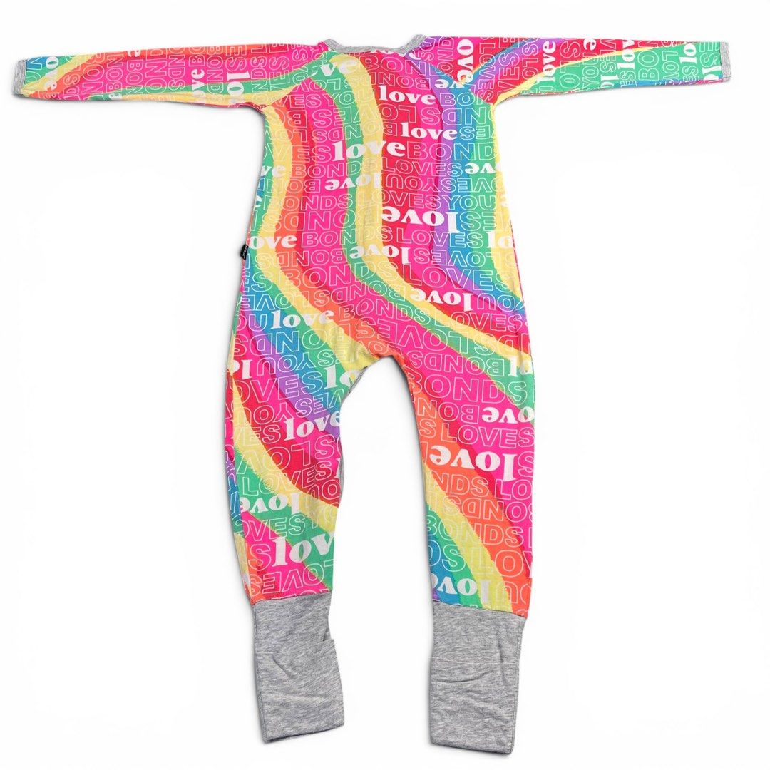 Bonds Rainbow Love Wondersuit Size 3 (Category: Babies & Kids Fashion) located in Petaling Jaya. Submitted by petiterepeat (Listing ID 1450821438, Image 2). Description: - Bonds Wondersuit - Size 3 - "Rainbow Love" print - Long sleeves and legs with grey cuffs - Full zip front for easy dressing - Ideal for sleep or play.