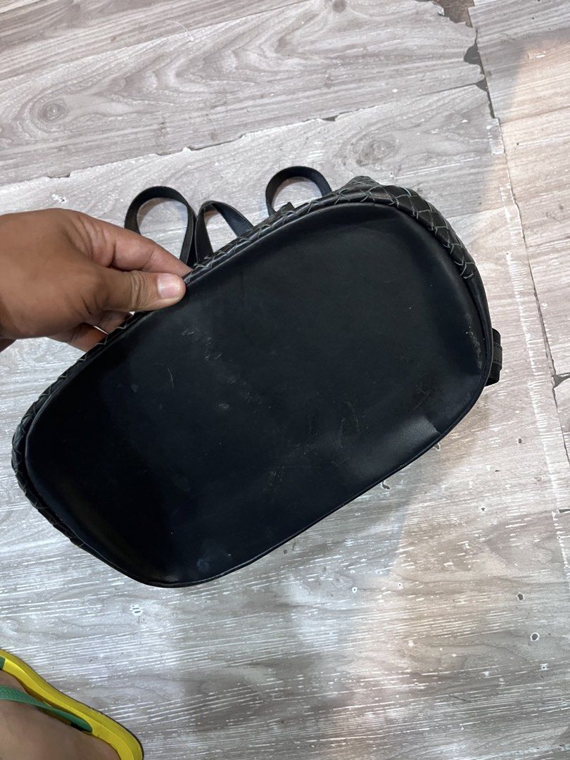 Bottega backpack (Category: Luxury Bags & Wallets) located in Iloilo. Submitted by ukayhunter.ilo (Listing ID 1450795527, Image 2). Description: Bottega backpack No white tag Missing stamp tag Noflaws .