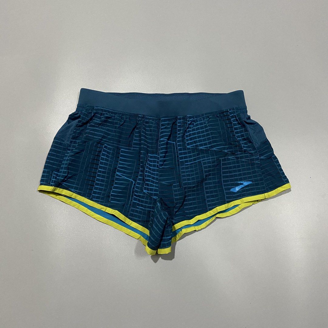 Brooks Running Sherpa 3” Split Mens Short (Category: Activewear) located in Cebu City. Submitted by johngregmoldez03 (Listing ID 1450833932, Image 1). Description: Brooks Running Sherpa 3” Split Mens Short Authentic / Legit With Inner Size: Small on tag Dimension: 30-32 Waist Stretch / 11.5 Length Color Rate: 10/10 Excellent to New - Need Wash Pm📩.