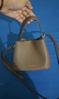 (Kategori: ) berada di . Dikirim oleh zapthriftshop (ID iklan 1450886251, Gambar 1). Deskripsi: .