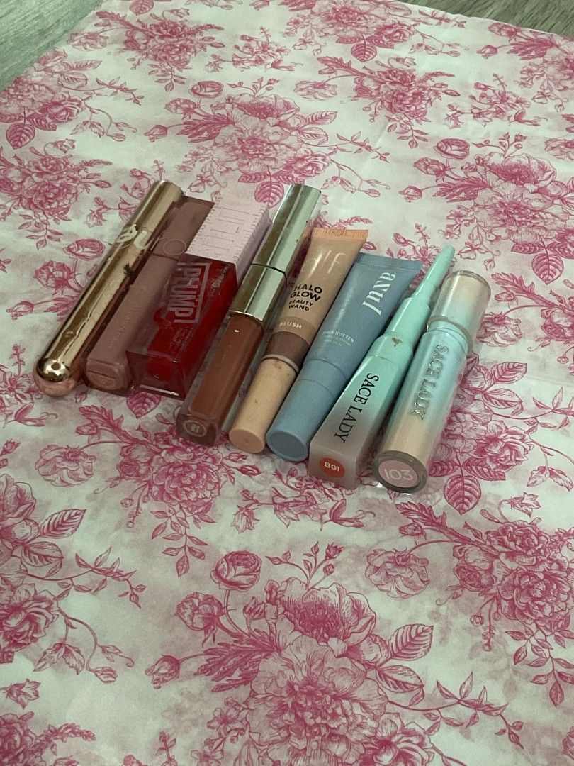 BUNDLE AUTH MAKEUPS (Category: Makeup) located in Manila. Submitted by ellethrifty (Listing ID 1450916566, Image 2). Description: ALL AUTH SOME OF THEM R NOT USED ALL 80-60% MINE:289 LOCK:320.