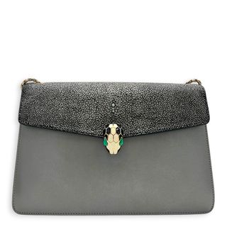 (Category: ) located in . Submitted by carousellluxury (Listing ID 1450823956, Image 1). Description: .