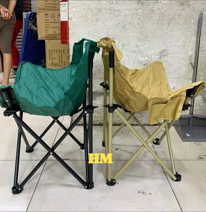 Camping Moon chair (Category: Chairs) located in Manila. Submitted by vannie30 (Listing ID 1450741653, Image 2). Description: .