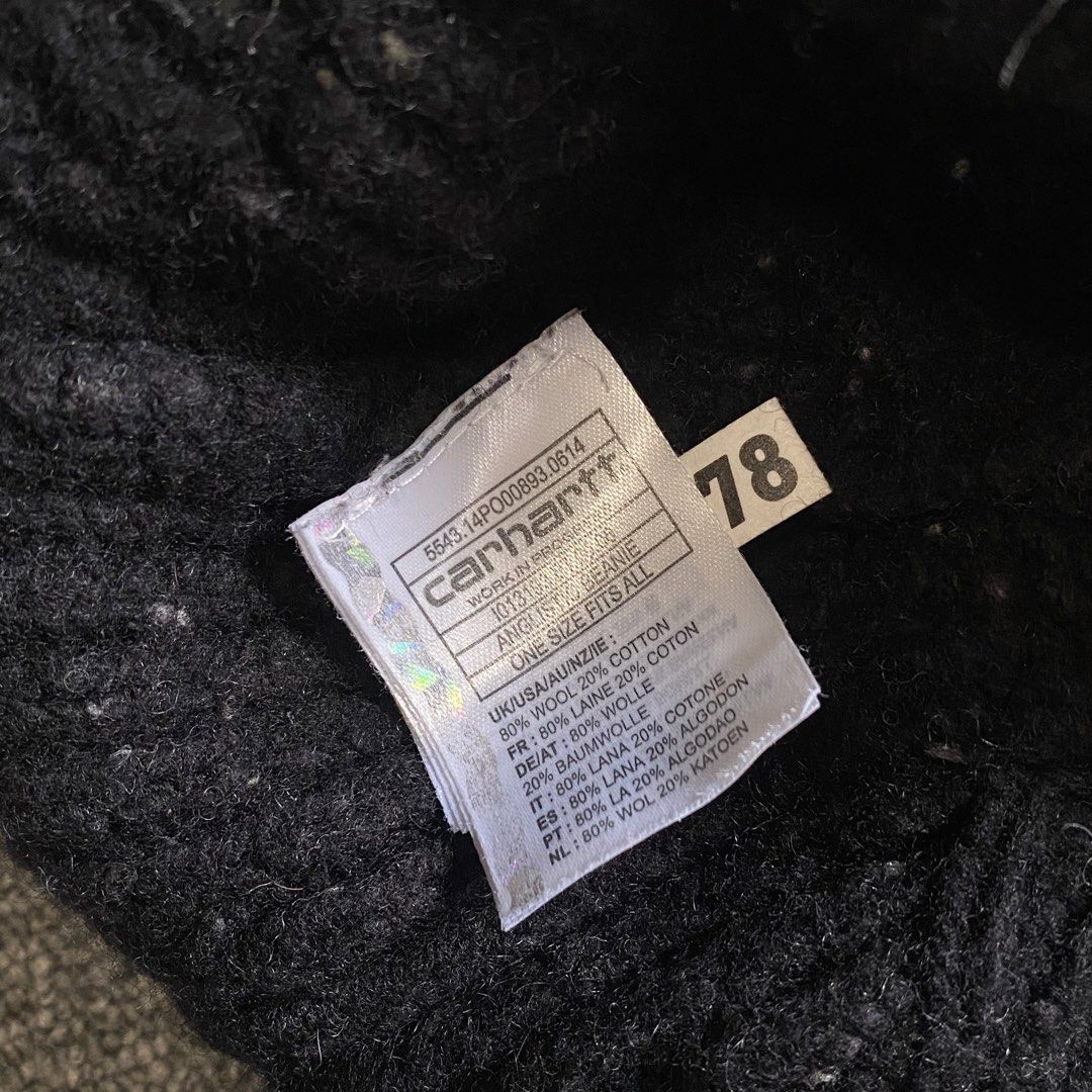 Carhartt Beanie Hat - One Size Fits All (Category: Caps & Hats) located in Tagum. Submitted by staysultry (Listing ID 1450822141, Image 2). Description: - Dark grey Carhartt beanie - Speckled with white and yellow flecks - Ribbed knit texture - Classic Carhartt logo patch on front - Made from a comfortable wool and cotton blend - Perfect for keeping warm in cooler weather.