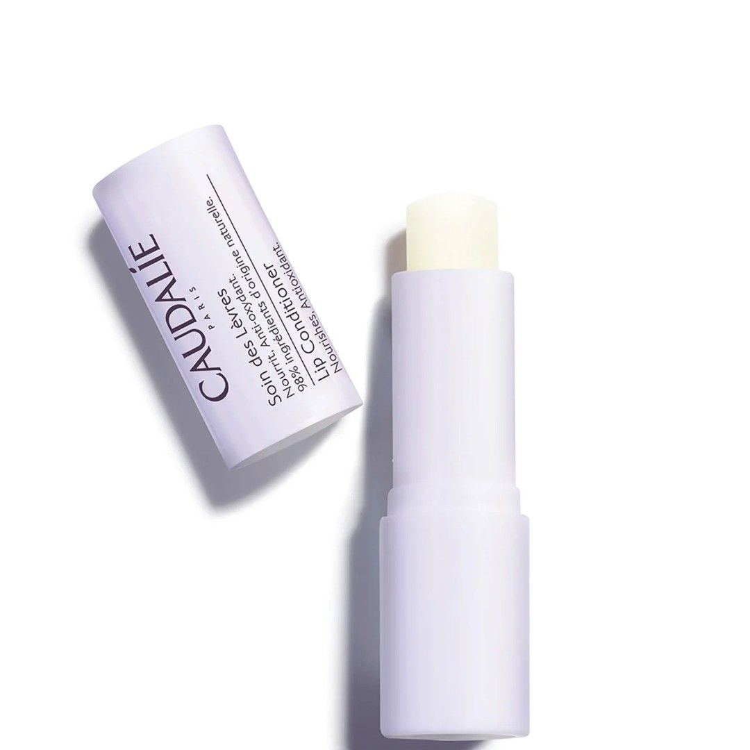 Caudalie Vinotherapist Lip Conditioner (Category: Face Care) located in Cabuyao City. Submitted by marifyyy (Listing ID 1450842740, Image 1). Description: srp 499 brand new no box po ito talaga What it is: A lip conditioner enriched with nourishing grape seed oil and antioxidant grape polyphenols that lastingly protects and soothes dry lips. What it does: The texture of this enriching lip conditioner instantly melts without a greasy effect and le