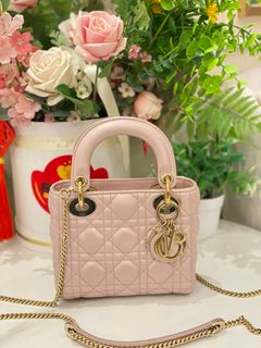 (Category: ) located in . Submitted by luxshare_preloved_ (Listing ID 1450836712, Image 1). Description: .