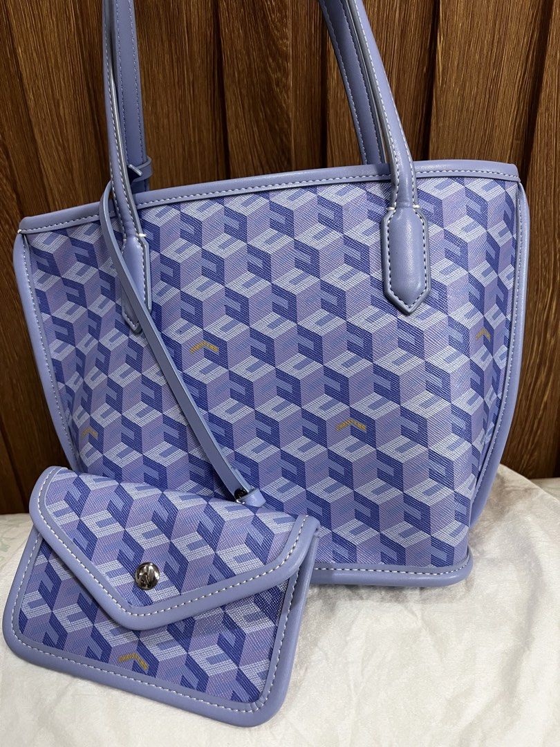Christy Ng Russo in Periwinkle (Category: Shoulder Bags) located in Cainta. Submitted by chainm (Listing ID 1450741581, Image 3). Description: LP LISTED! Like New condition No lowballers accepted ❌ With dust bag and paper bag.