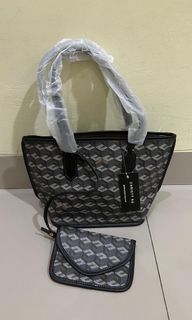 (Kategori: ) berada di . Dikirim oleh preloved_pribadi23 (ID iklan 1450890566, Gambar 1). Deskripsi: .