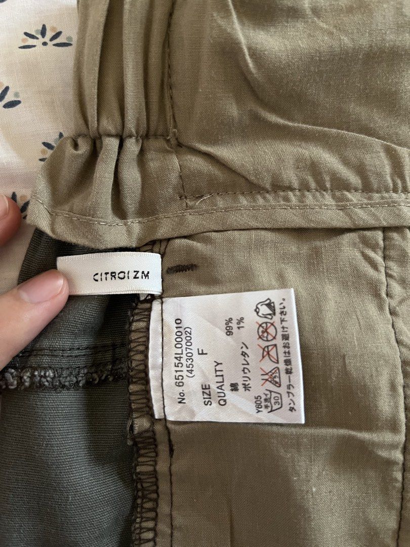Citroizm Army Print Skirt (Category: Skirts) located in San Jose. Submitted by paudrobe (Listing ID 1450748996, Image 3). Description: .