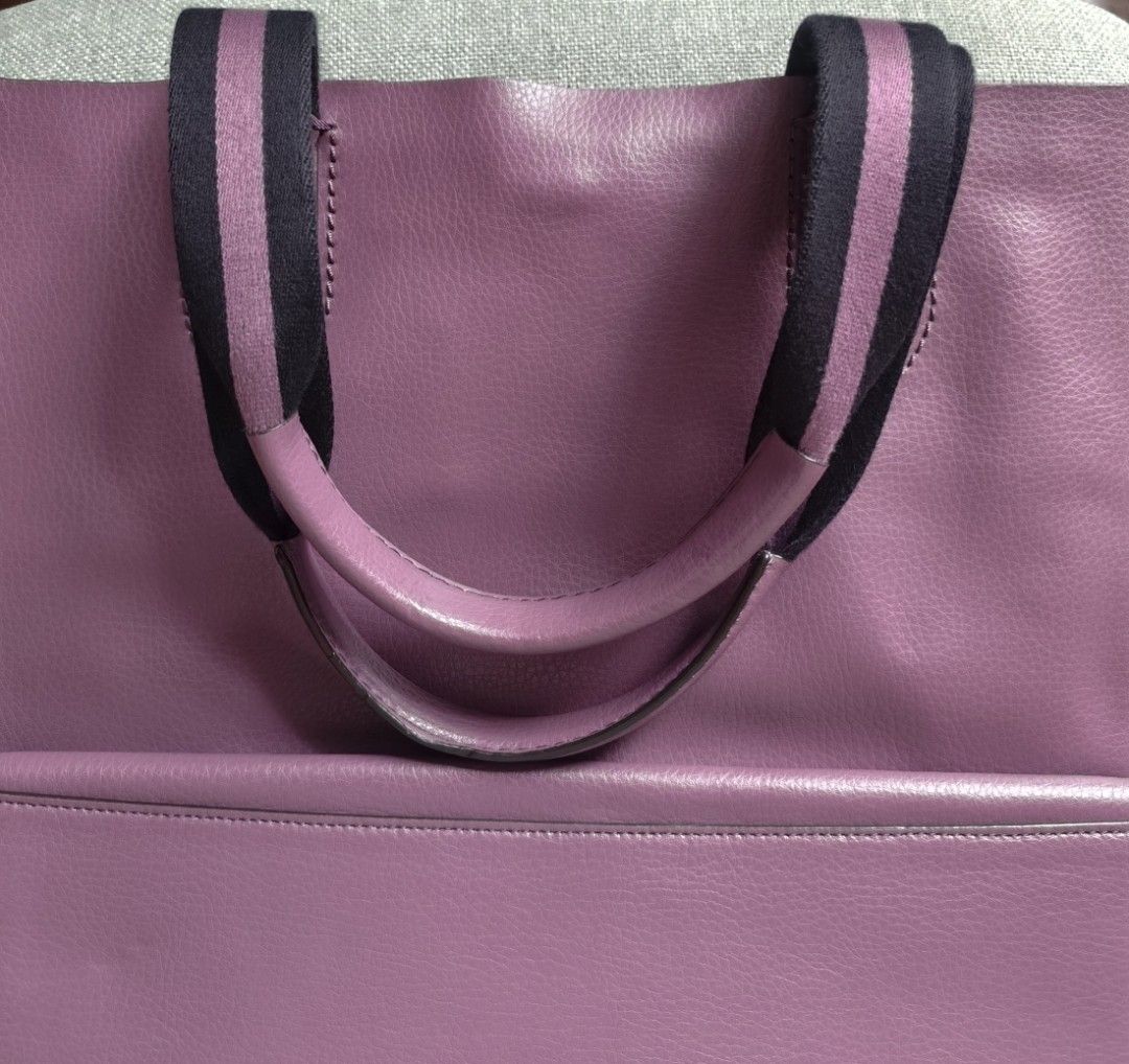COACH （分類：Tote Bags）位於 Hong Kong。 由 cwhsss9775179 提交（商品編號 1450789837，圖片 3）。簡介： 。