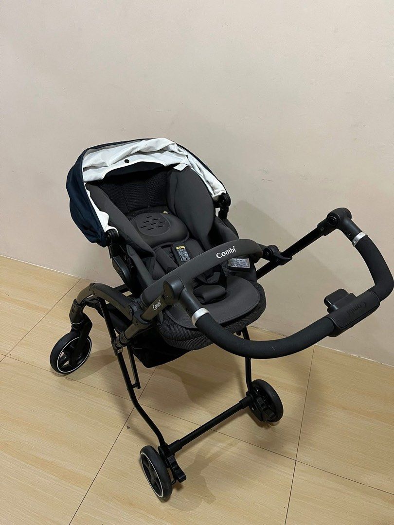 Combi Atto Stroller (Category: Strollers) located in Manila. Submitted by twofourfly24 (Listing ID 1450882995, Image 3). Description: .