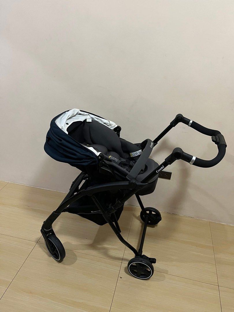 Combi Atto Stroller (Category: Strollers) located in Manila. Submitted by twofourfly24 (Listing ID 1450882995, Image 2). Description: .