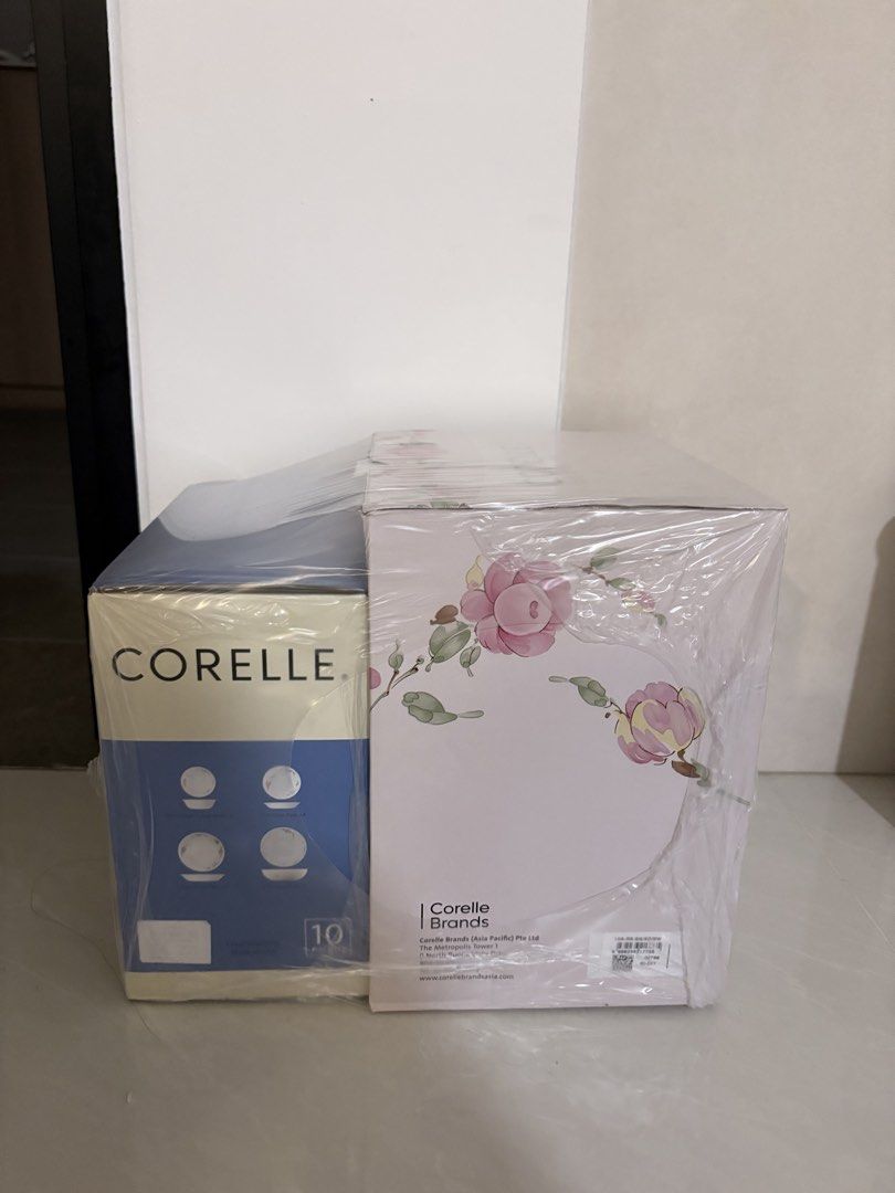 Corelle Country Rose Dinnerware & Glass Carafe Set
