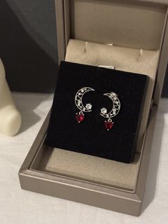(Category: ) located in . Submitted by sincereselling (Listing ID 1450931182, Image 1). Description: .