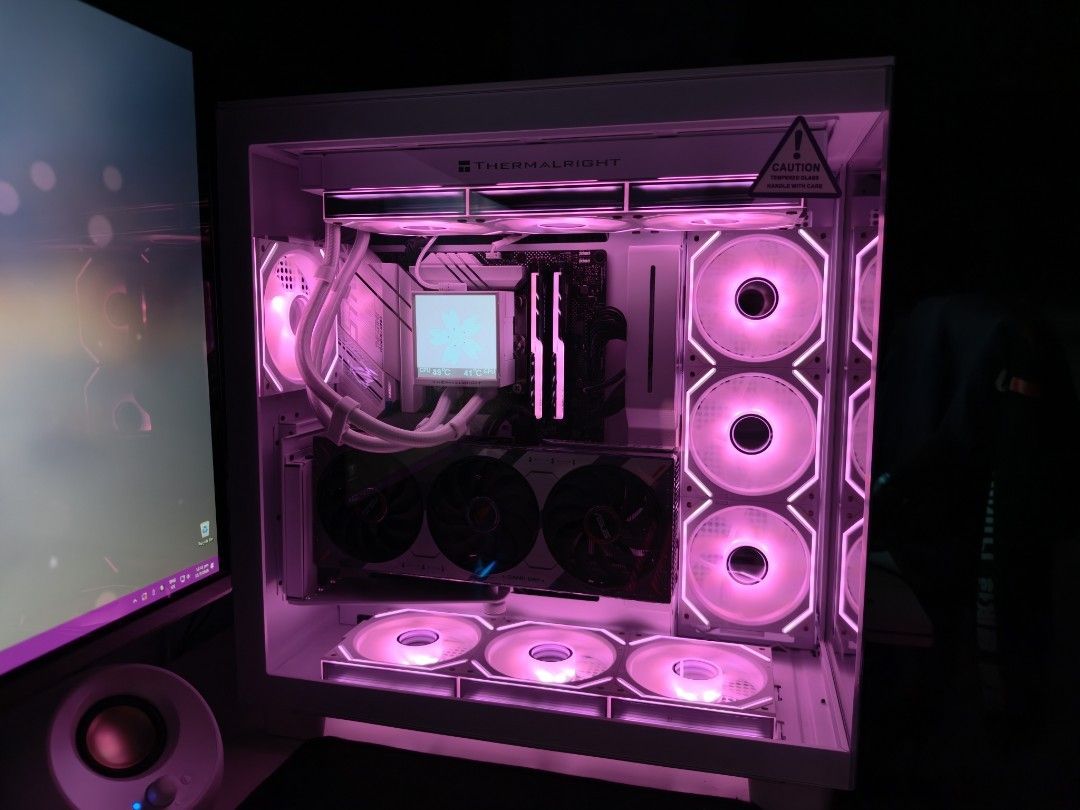 Custom White Gaming PC with RGB Lighting514322967026083841