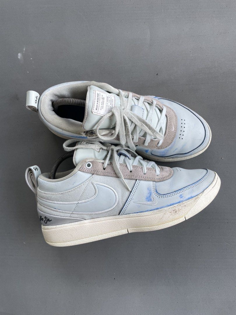 Devin Booker 1 “Moss point” (Category: Sneakers) located in Malinao. Submitted by nhlcrza (Listing ID 1450932439, Image 1). Description: Nike Devin Booker 1 “Moss Point” - Size 8.5 - Worn few times - with OG box - issue small sock line tear 100% legit, free if proven fake 2,500 only❗️(6.8k SRP) Loc: Malinao Albay.