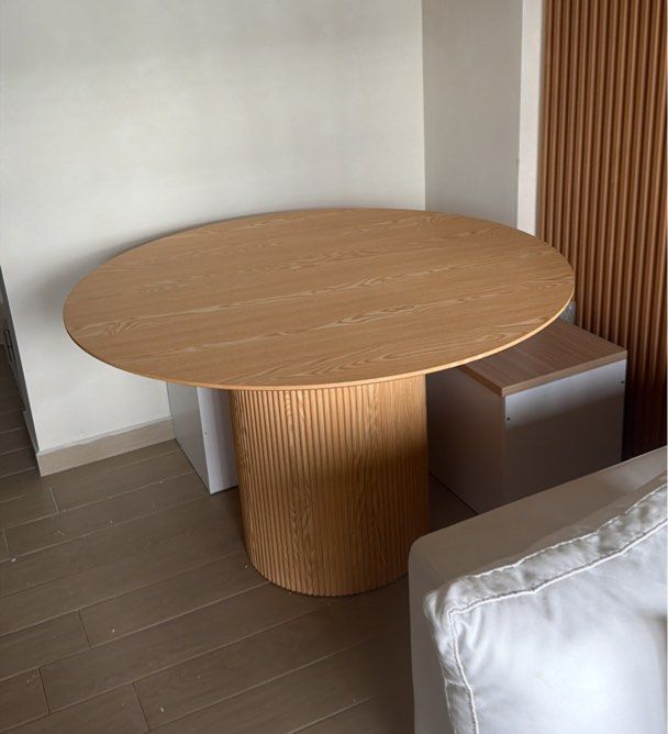 Dining Table514540666902302721