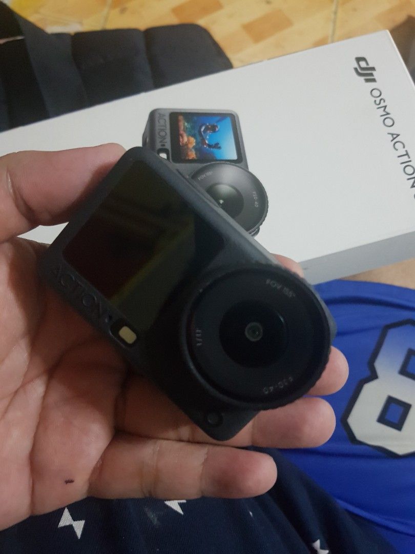DJI Osmo Action 6 Camera with Charging Hub + DJI Mic Set (Category: Cameras) located in Pasig City. Submitted by purpledude (Listing ID 1450902876, Image 3). Description: DJI Osmo Action 6 + DJI Mic Set – Excellent Condition Selling my DJI Osmo Action 6 together with a DJI Mic Set. Perfect for vlogging, travel, content creation, action sports, and professional-quality videos. Included: DJI Osmo Action 6 Camera DJI Mic Set (transmitters, receiver,