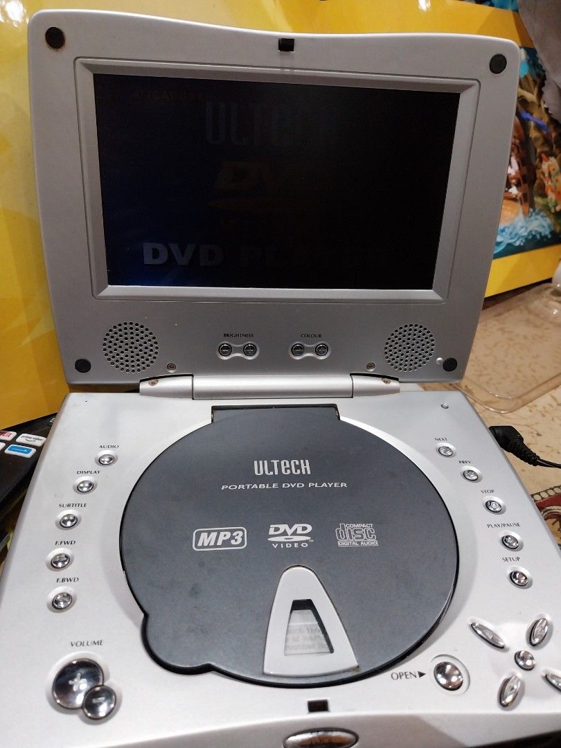 DVD PLAYER PORTABLE (DEFECTIVE) BUNDLE (Category: Portable Music Players) located in Tagum. Submitted by boykolekgadgetstuff (Listing ID 1450934269, Image 2). Description: PORTABLE DVD PLAYERS BUNDLE - ultech 9v na try ko test nagana pero lcd burn at ayaw mag read -toshiba 12v nagana nman pero walang display. wala kasama power supply. p.m for video. AS IS KO NA. slamat po..