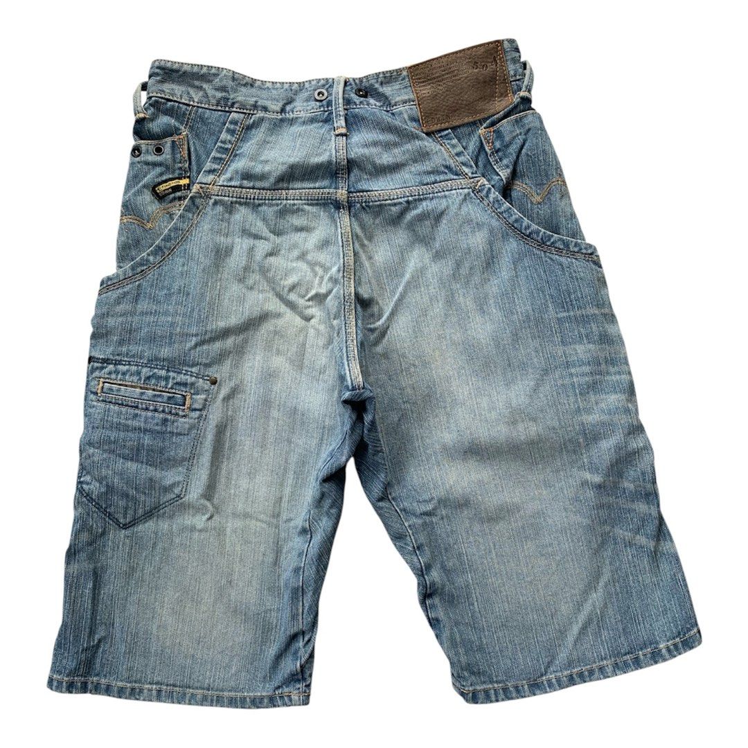 EDWIN 504 Made In Japan (Category: Shorts) located in Sindangan. Submitted by holy_thrift (Listing ID 1450745823, Image 3). Description: EDWIN 504 Made in Japan - waist / 30/32 - length / 24 - thigh / 13 - hem / 10.5 - Excellent Condition - no issue - free shipping.