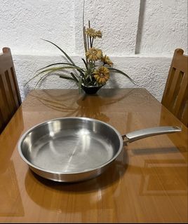 (Category: ) located in . Submitted by doublelkitchenware (Listing ID 1450891284, Image 1). Description: .