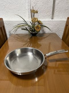 (Category: ) located in . Submitted by doublelkitchenware (Listing ID 1450892451, Image 1). Description: .