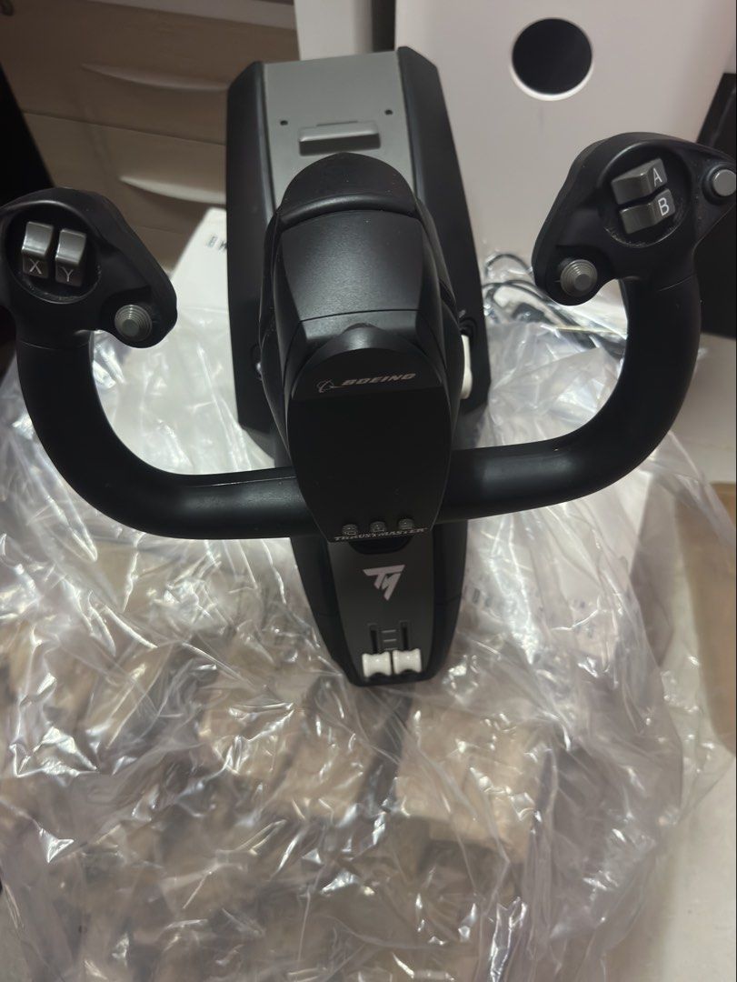 Flight simulator Controller (Category: Controllers) located in Cukai. Submitted by wanz461 (Listing ID 1450841556, Image 2). Description: cuma pakai 5-6 kali,condition 99.9% like new,item takkan di pos ,cuma datang pickup sendiri atau apa2 boleh roger. COD area kemaman dan kuantan.