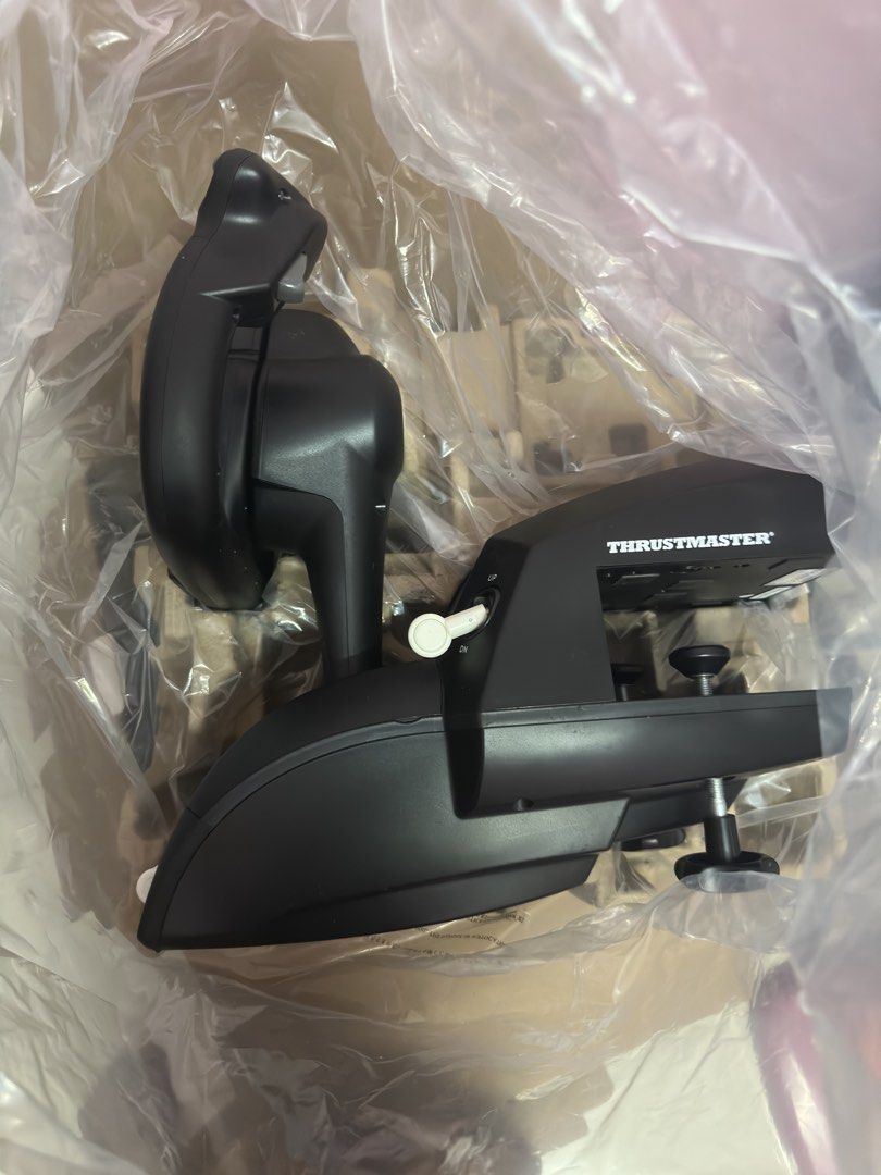 Flight simulator Controller (Category: Controllers) located in Cukai. Submitted by wanz461 (Listing ID 1450841556, Image 1). Description: cuma pakai 5-6 kali,condition 99.9% like new,item takkan di pos ,cuma datang pickup sendiri atau apa2 boleh roger. COD area kemaman dan kuantan.