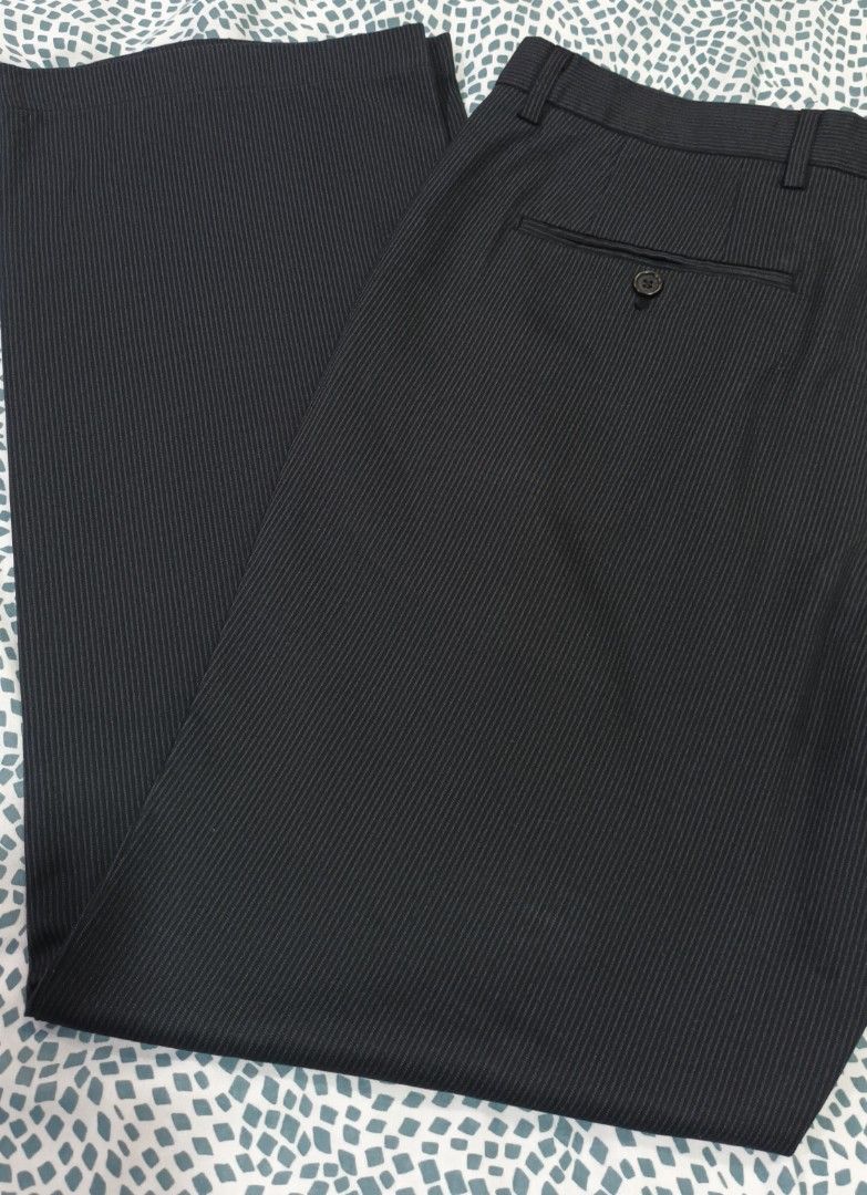 G2000 Man Regular Fit Pants (Category: Trousers) located in Quezon City. Submitted by ddgapstore (Listing ID 1450827005, Image 1). Description: - Brand: G2000 - Color: Black with Pinstripes - Fit: Regular - Size: 35/83cm - Pattern: Subtle pinstripes - Occasion: Work or casual wear .