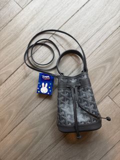 （分類：）位於 。 由 bbbbbbella.moonn 提交（商品編號 1450766575，圖片 1）。簡介： 。