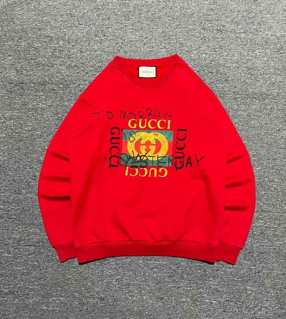 GUCCI RED SWEATSHIRT (Category: Luxury Apparel) located in Caloocan City. Submitted by wewearworn (Listing ID 1450772822, Image 1). Description: Large Best Fit 22 x 27 Excellent No Issues 9.5/10 Color Rate.