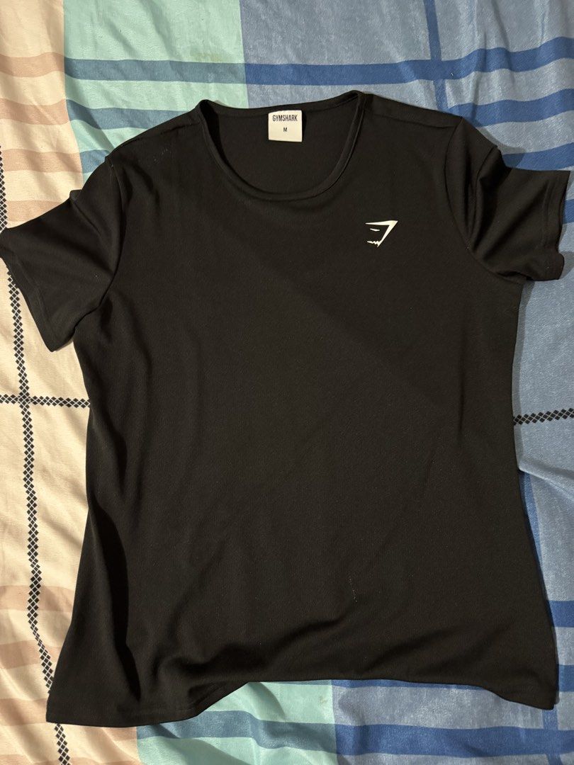 Gymshark training tee (Category: Activewear) located in Manila. Submitted by angool (Listing ID 1450833385, Image 3). Description: No LOW BALLER‼️ * Purchased directly from the app * Discount available when purchasing 3 or more items * Fits Medium REGULAR FIT * Will provide receipt proof of authenticity.