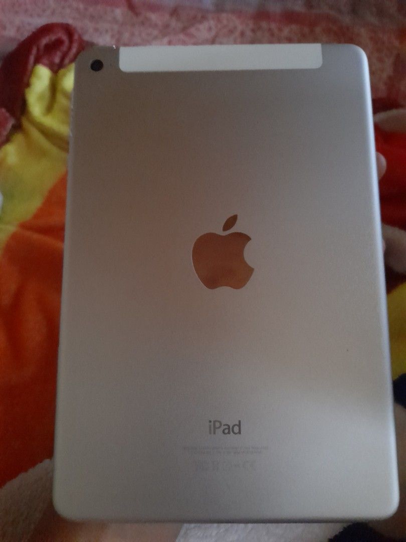 Ipad mini 4 (Category: iPad) located in Caloocan City. Submitted by lawrenceje78309 (Listing ID 1450747604, Image 2). Description: open icloud sim and wifi used minor scratches 86% bh.