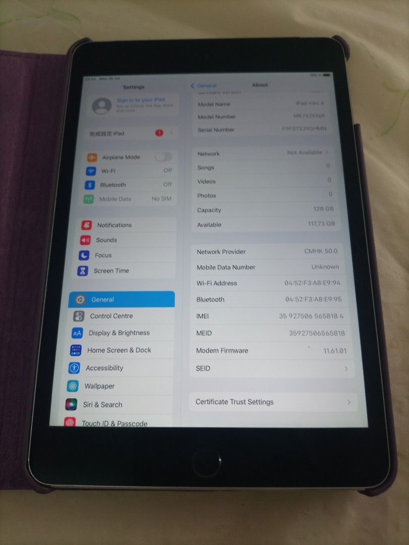 iPad mini 4 （分類：平板電腦 - iPad）位於 Hong Kong。 由 Marcos 提交（商品編號 1450164296，圖片 2）。簡介： iPad mini 4 With wifi and cellular 128gb include case and usb good condition 90% new。