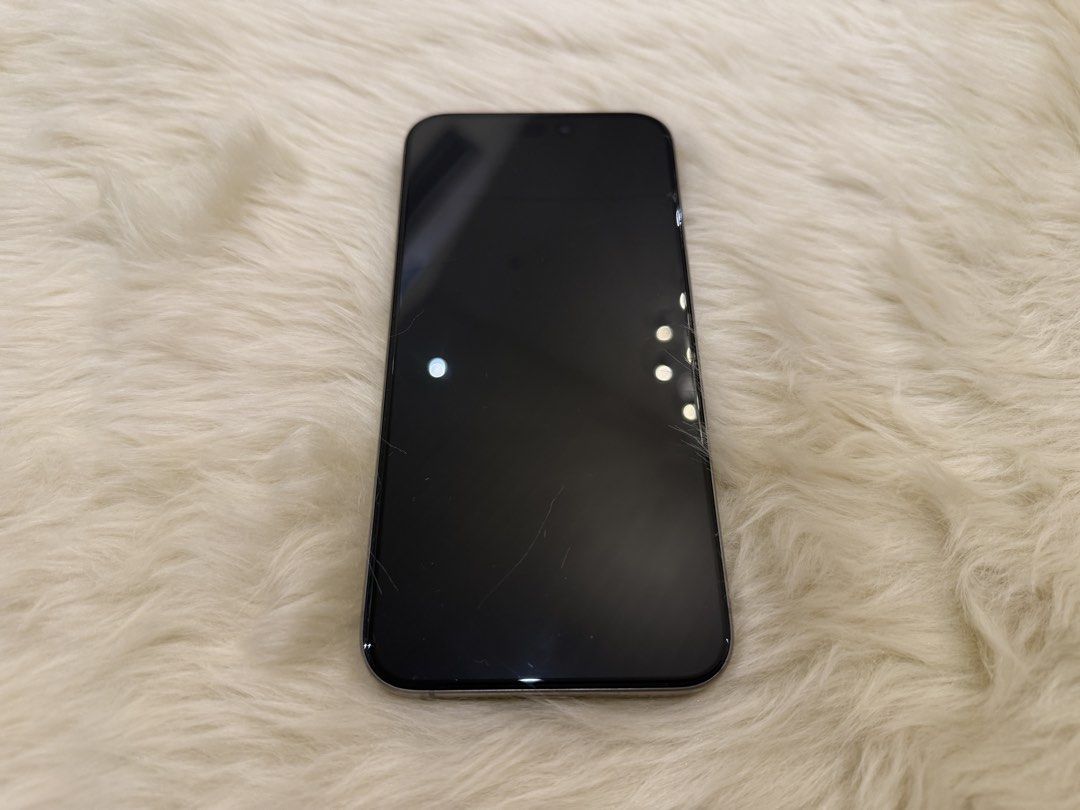 iPhone 15 Pro Max | US Variant | 256gb | Pristine Condition (Category: iPhone 15 Series) located in Orani. Submitted by wearandtwirl (Listing ID 1450913118, Image 2). Description: No Sim Card slot but factory unlocked, bought in US that’s why. I used 2 esim here, smart and dito. .