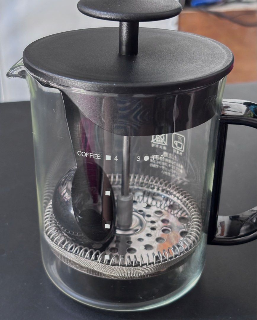Iwaki by Bodum Tea & Coffee Press (Category: Coffee & Tea Tableware) located in Paranaque City. Submitted by dalle_closet (Listing ID 1450786642, Image 3). Description: halos new pa po.