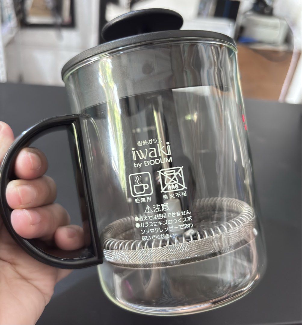 Iwaki by Bodum Tea & Coffee Press (Category: Coffee & Tea Tableware) located in Paranaque City. Submitted by dalle_closet (Listing ID 1450786642, Image 2). Description: halos new pa po.