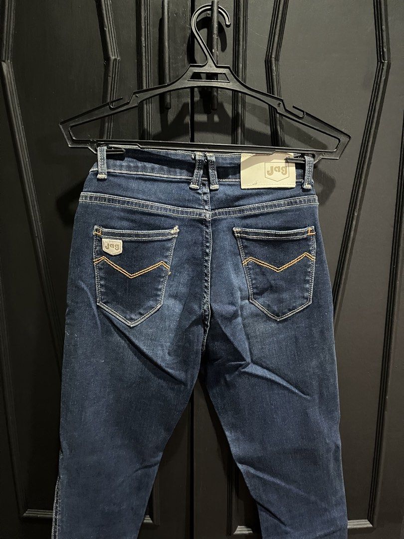 jag skinny jeans (Category: Jeans) located in Manila. Submitted by a22bee (Listing ID 1450913664, Image 2). Description: mop: gcash mod: lalamove, angkas padala, grab express, jnt - can meet around dlsu/waltermart molino blvd.