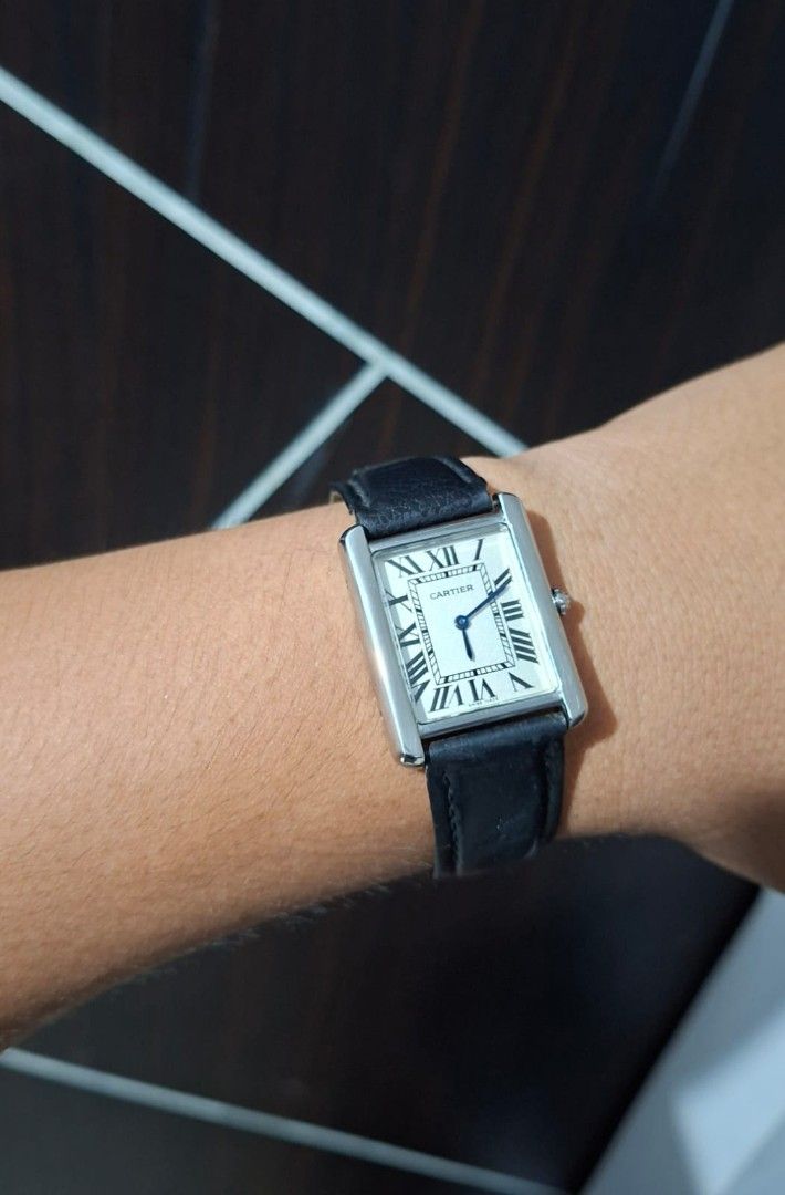 jam cartier (Kategori: Jam Tangan) berada di Jakarta Selatan. Dikirim oleh icall.z (ID iklan 1450878329, Gambar 2). Deskripsi: .