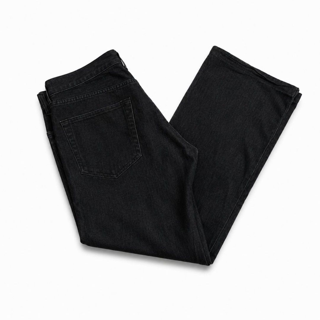 Japanese Baggy Raw Denim Pants (Category: Jeans) located in San Pablo. Submitted by refitsph (Listing ID 1450744657, Image 2). Description: - Waist: 32 - Length: 39 - Hem: 9.5 - Leg Opening: 9 - Rise: 12 - Legit / Authentic - Issue: scratch on heel drag - Already Washed and Ready to Wear.