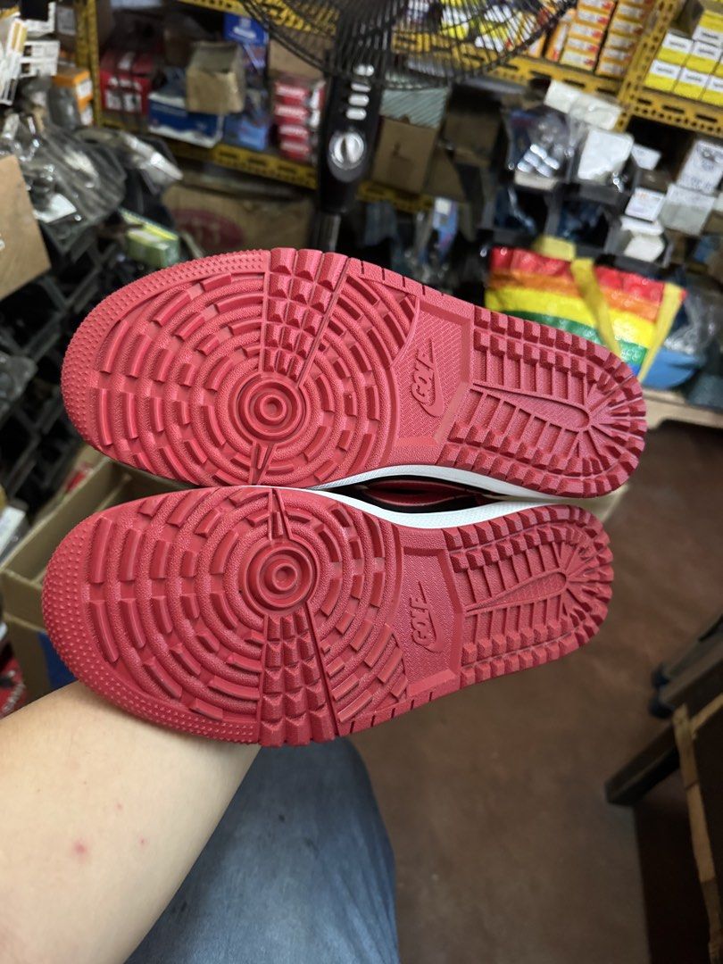 Jordan 1 Low Golf Slides BRED Colorway (Category: Sneakers) located in Valenzuela. Submitted by frankodln (Listing ID 1450802255, Image 2). Description: Selling my Jordan 1 Low Golf Slides BRED COLORWAY Used at least 2 times as long as I can remember but never for golfing *No Box *Authenticated by Checkcheck and LEGIT for your peace of mind..