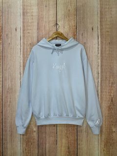 (Category: ) located in . Submitted by ohmythriftkb02 (Listing ID 1450780693, Image 1). Description: .
