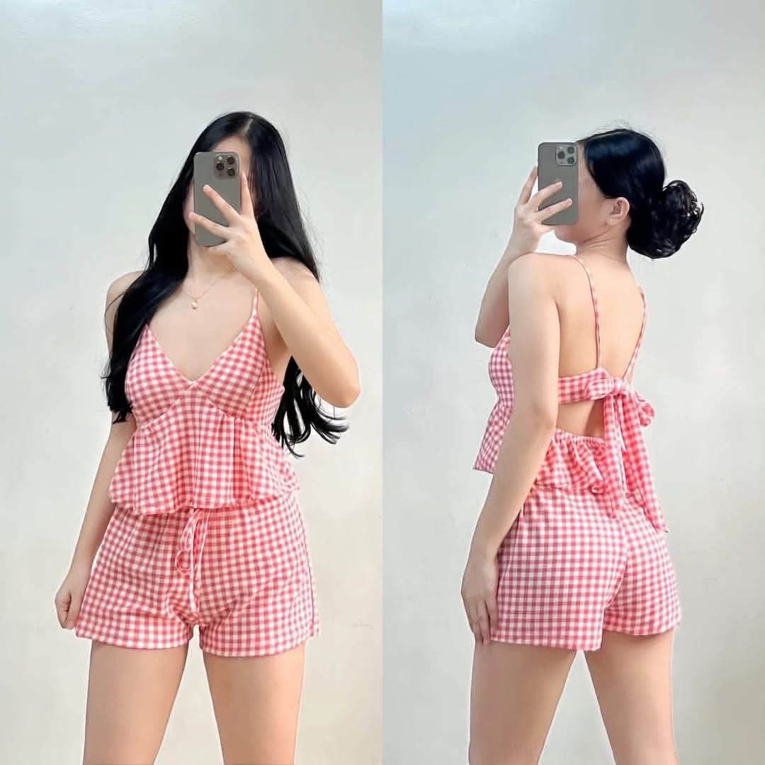 KIMBERLY TOP AND SHORT TERNO (Category: Sets & Coordinates) located in Cainta. Submitted by agirlnamedkatkatII (Listing ID 1450782647, Image 1). Description: KIMBERLY TOP AND SHORT TERNO P290.00 FREESIZE CAN FIT FROM SMALL-SEMI LARGE FABRIC: CREPE FABRIC NOTE: PLEASE PROVIDE 2ND AND 3RD COLOR OPTIONS.