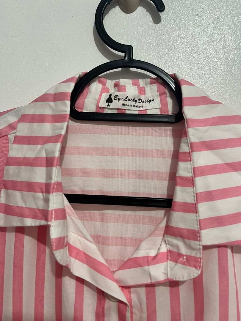 L10 Pink BKK Striped Longsleeves (Category: Longsleeves) located in Legazpi City. Submitted by alittlerandom (Listing ID 1450903204, Image 3). Description: ✨ Declutter✨ Only used for live selling purposes. https:// vt.tiktok .com/ZS9rhCF7RjuBc-u2D7L/ (Remove spaces to check reviews of the product) Length: 27.5 in Bust: 34-46 in Materials: Cotton Silk .