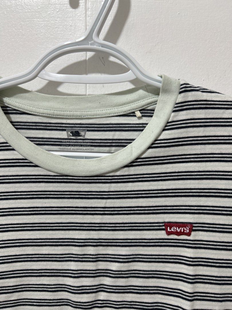 Levi’s Stripes T-Shirt (Category: Shirts) located in Cabanatuan. Submitted by wompywompy (Listing ID 1450908633, Image 2). Description: .