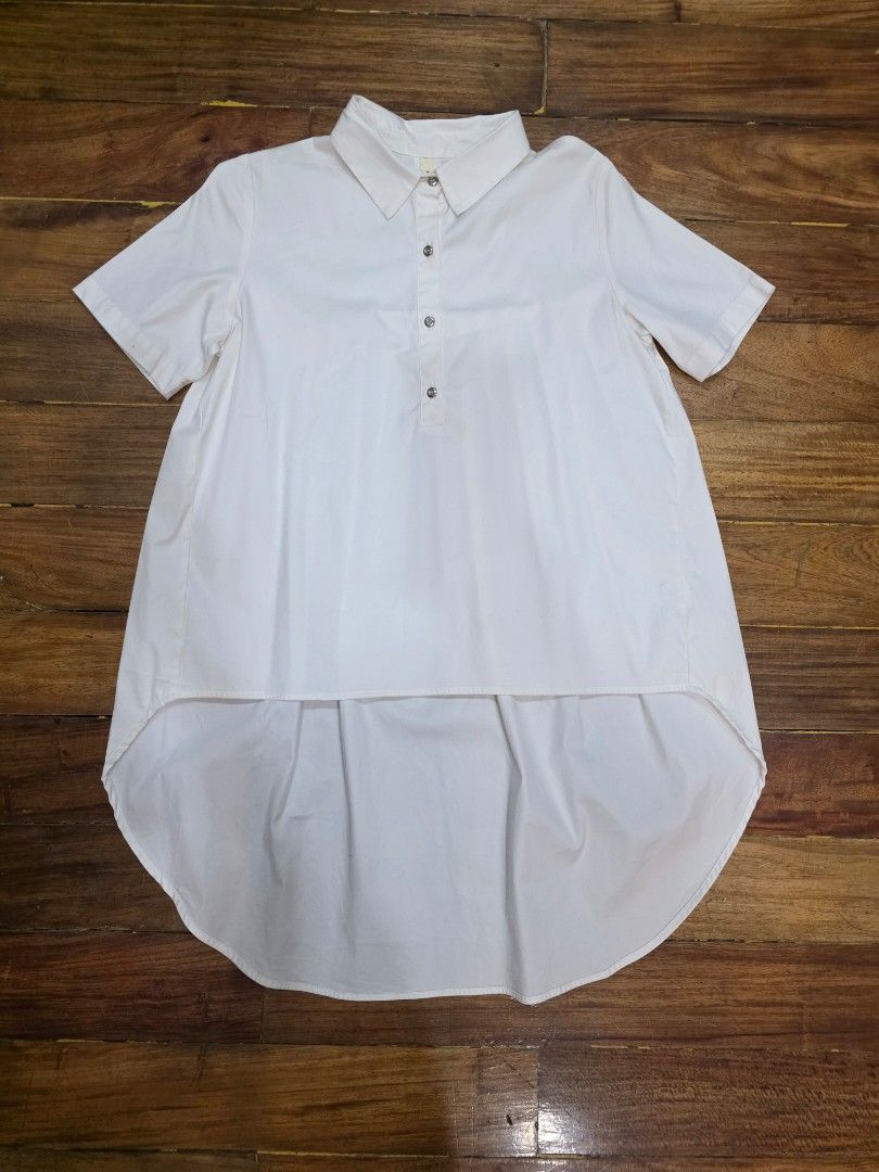 Lily & James White Button-Up Shirt Size S (Category: Shirts) located in San Juan City. Submitted by nicac (Listing ID 1450881830, Image 1). Description: - Brand: Lily & James - Color: White - Sleeve Length: Short-sleeved - Style: Button-up shirt - Size: S - Barely used.