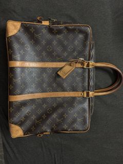 (Category: ) located in . Submitted by luxe_life (Listing ID 1450860669, Image 1). Description: .