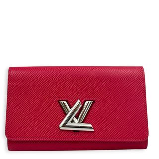 (Category: ) located in . Submitted by carousellluxury (Listing ID 1450828362, Image 1). Description: .