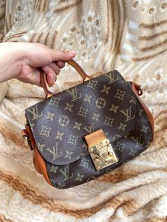 (Category: ) located in . Submitted by luxbagelyas (Listing ID 1450827235, Image 1). Description: .